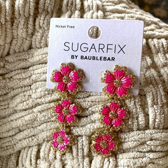 Sugarfix Baublebar pink hibiscus pink flower earrings NWT - Picture 1 of 4